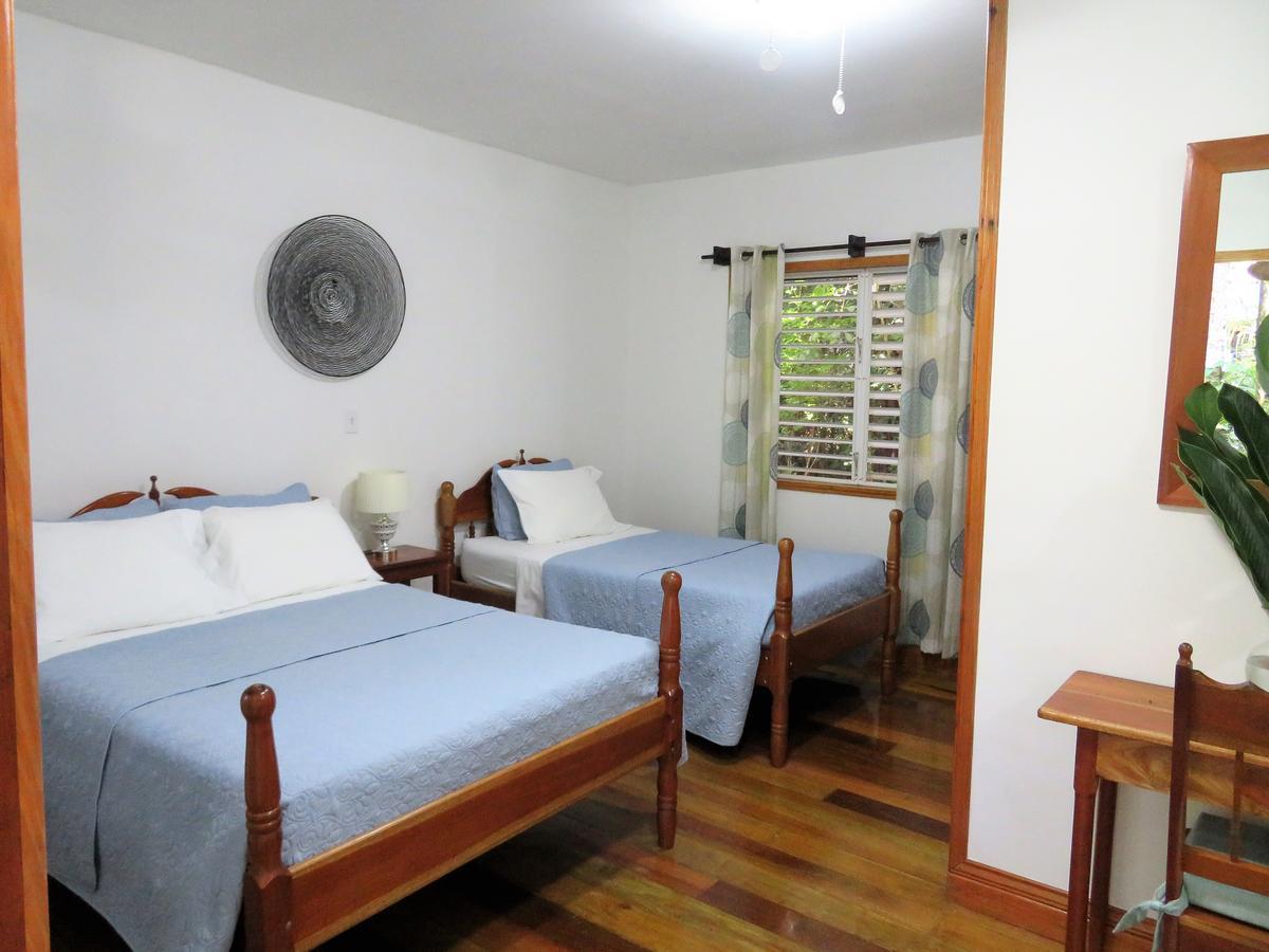 بونتا غوردا Hickatee Cottages, Belize, Central America المظهر الخارجي الصورة